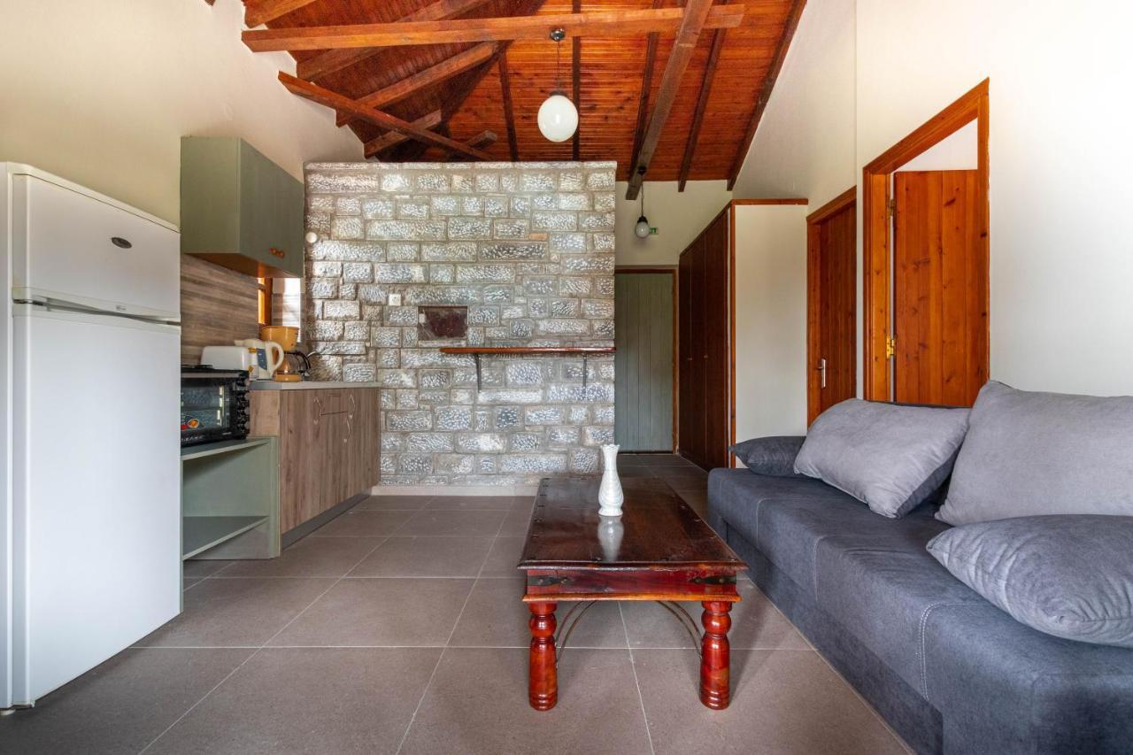 Porto Kalamitsi Stone-built